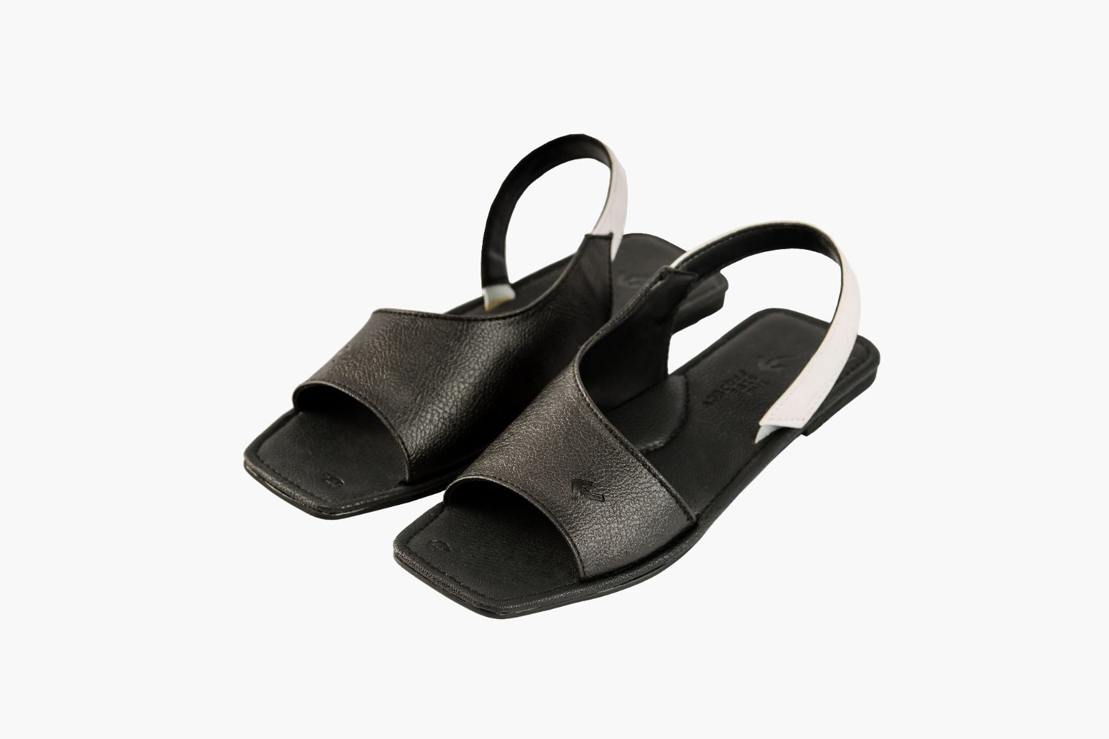 Monochrome Sling-back